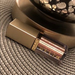 stila glitter and glow